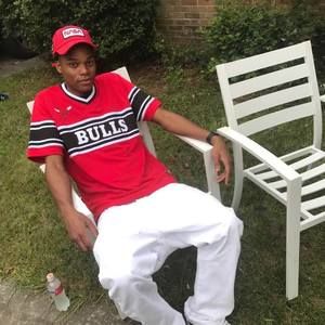 Meet your Posher, Cedric